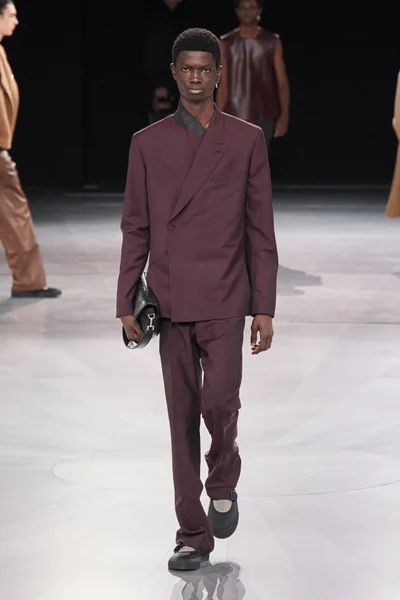 Look 33